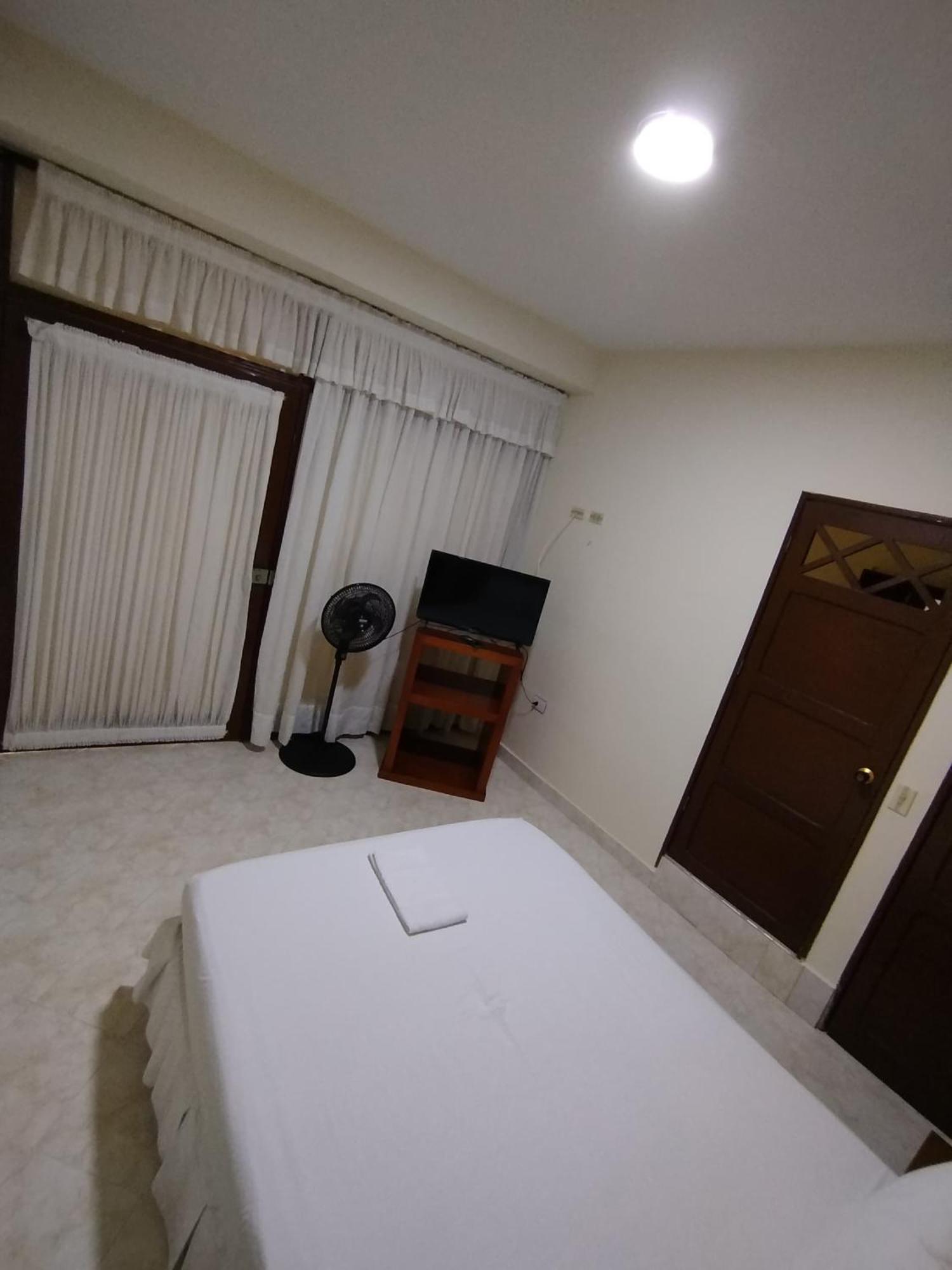 Hotel El Andino Кукута Экстерьер фото